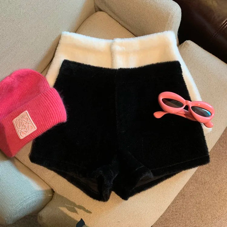 Short en Fausse Fourrure pour Femme, Vêtement Décontracté, Couleur Unie, Taille Haute, Collection Automne Hiver