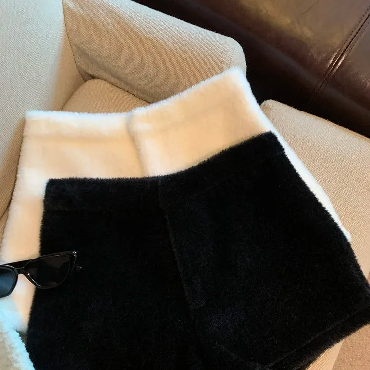 Short en Fausse Fourrure pour Femme, Vêtement Décontracté, Couleur Unie, Taille Haute, Collection Automne Hiver